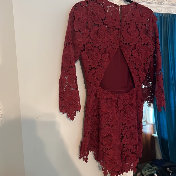 Lovers and friends red lace romper size small. - Picture 4 of 4